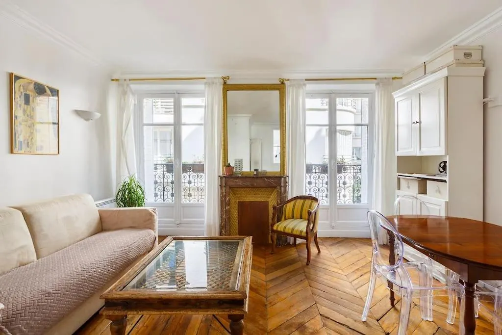 Appartement Haussmannien Place De L Etoile Paris